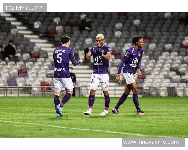 图卢兹与敦刻斯诺激战正酣谁能在这场较量中脱颖而出